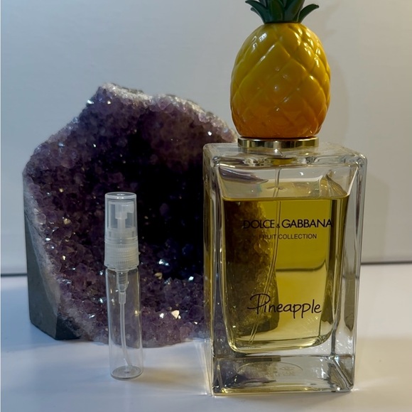Dolce and Gabbana Pineapple Perfume - Picture 2 of 2